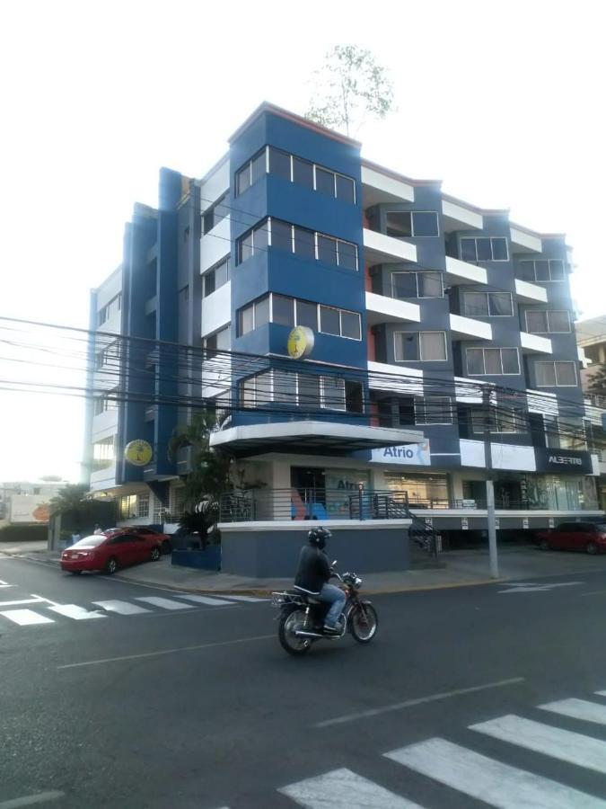 都市花园公寓式酒店 圣地亚哥洛斯卡巴 外观 照片