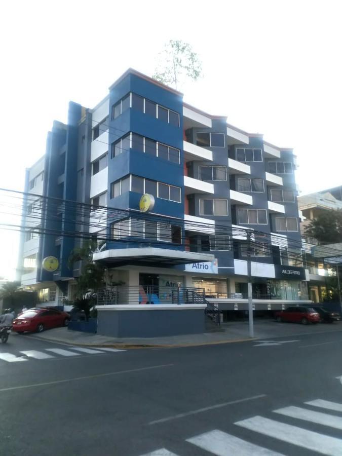 都市花园公寓式酒店 圣地亚哥洛斯卡巴 外观 照片